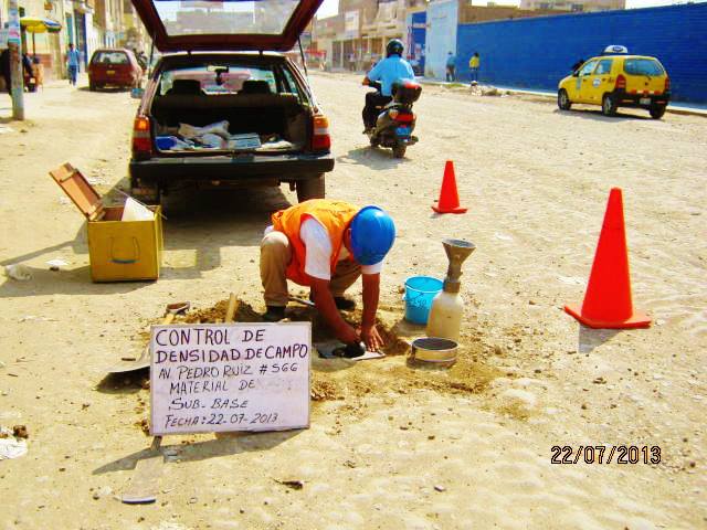 DENSIDAD DE CAMPO - AV. PEDRO RUIZ ( MATERIAL DE SUB-BASE )
